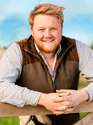 Калеб Купер - молодой фермер и помощник Джереми