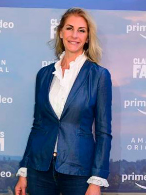 Лиза Хоган - актриса и девушка Джереми